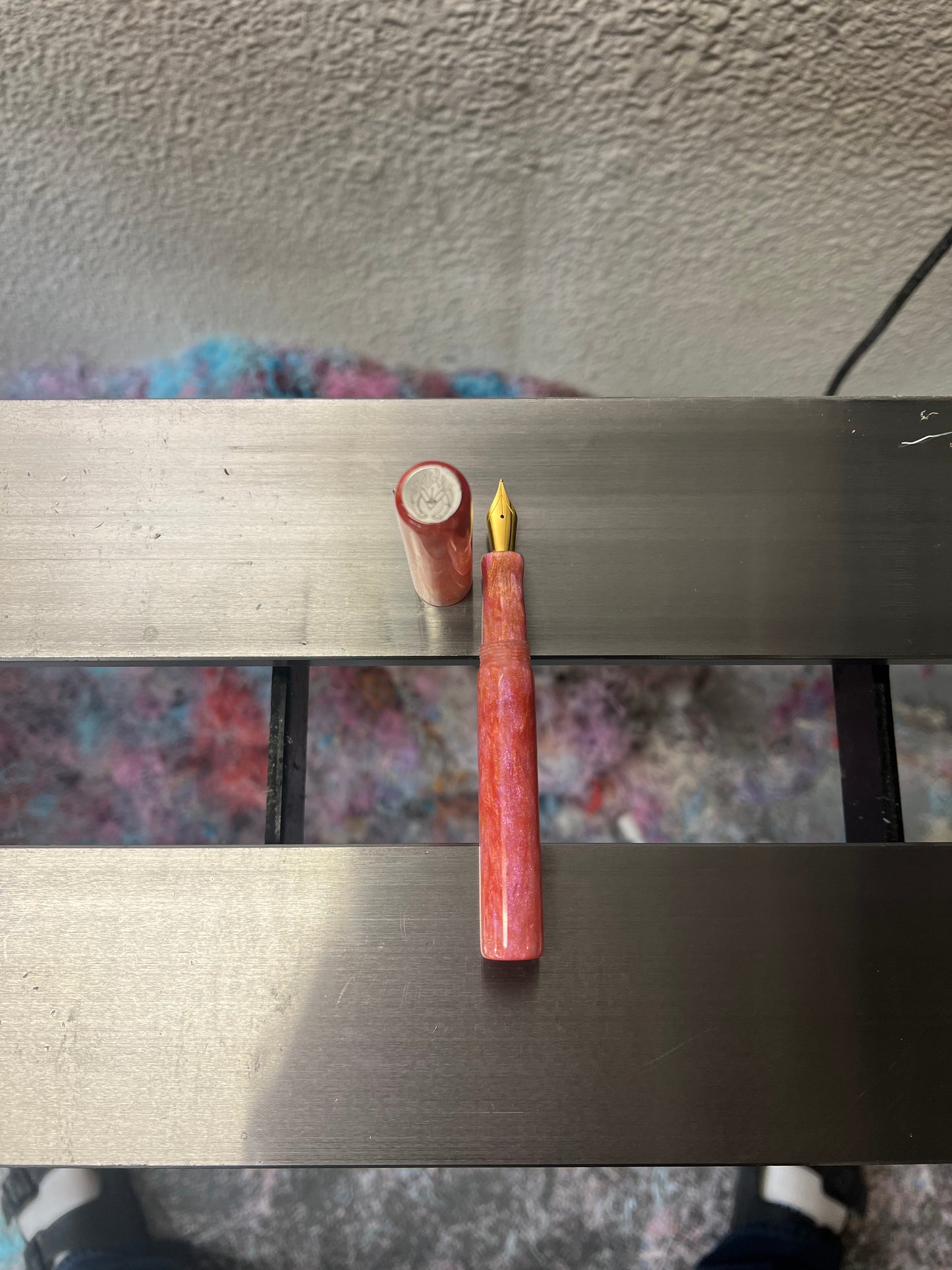 V6 Bespoke pen in Cupids blood