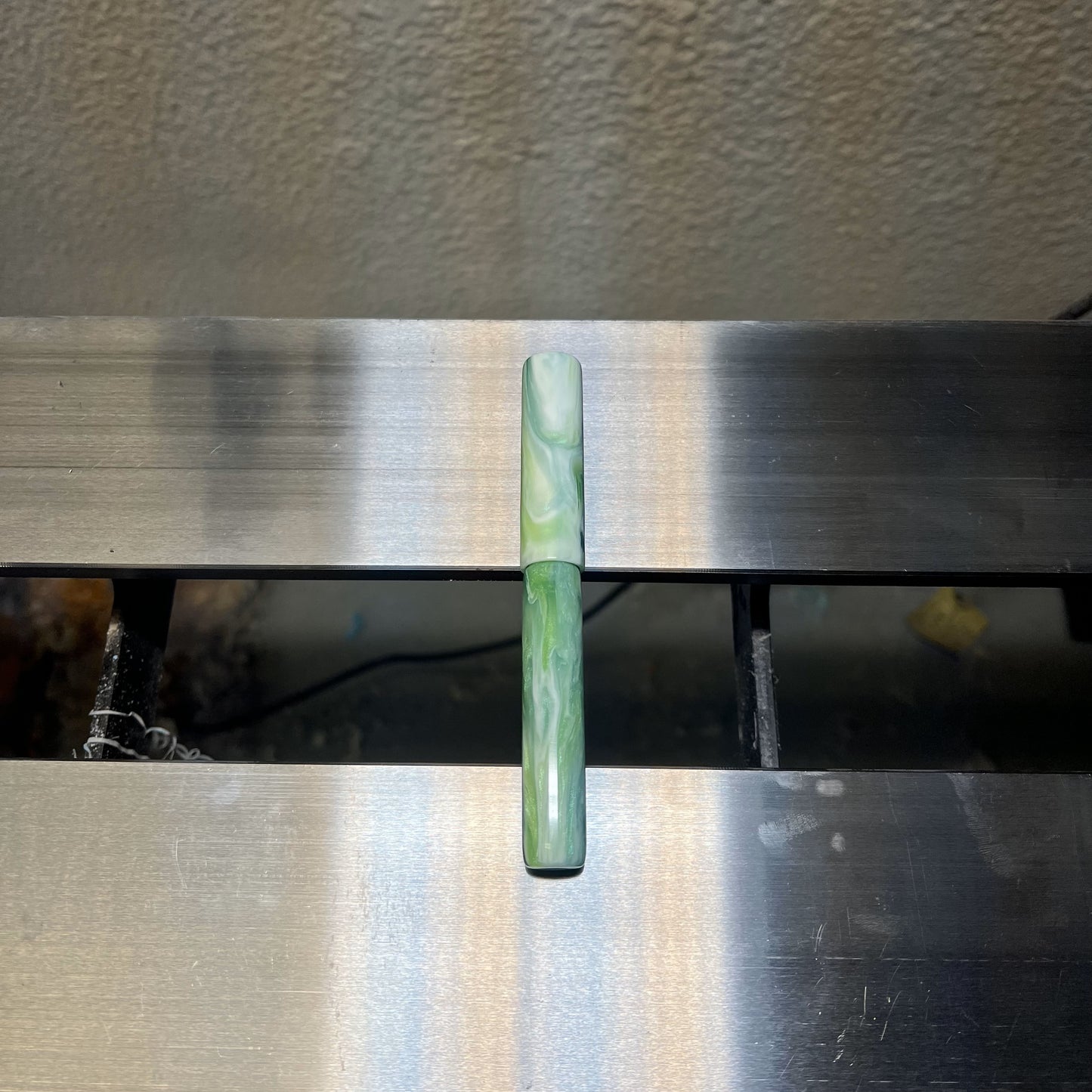 I6 Bespoke Pen in Key Lime Pie