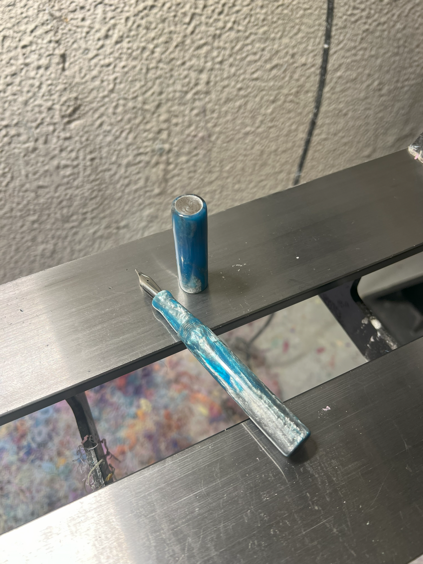 V6 Bespoke pen in Silver springs