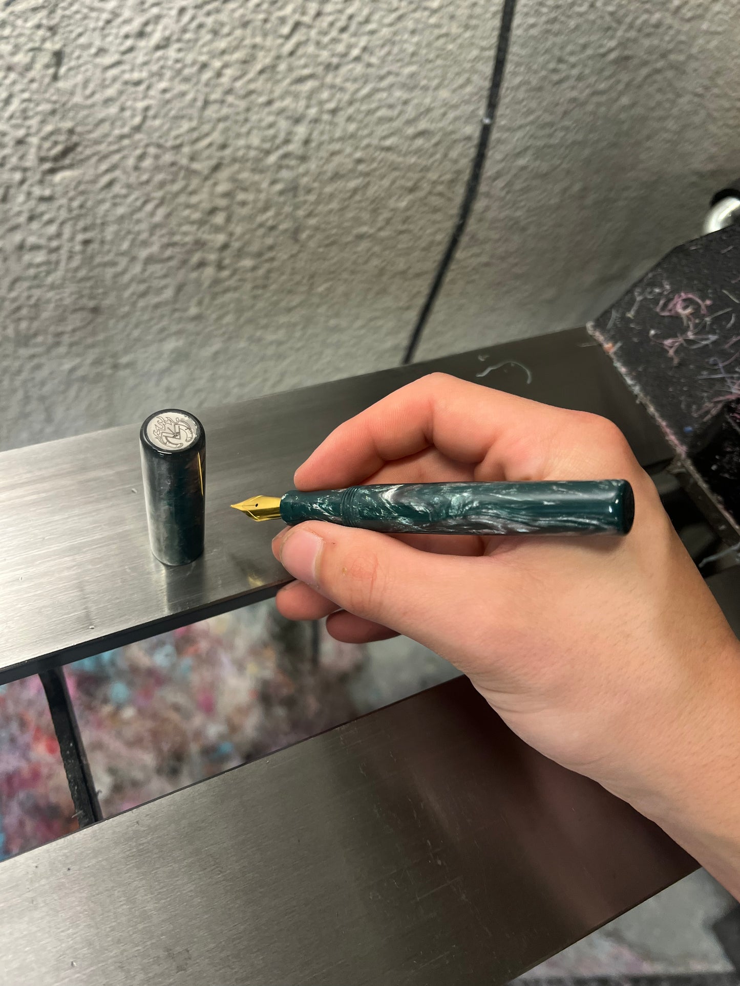 V6 Bespoke pen in Slytherin